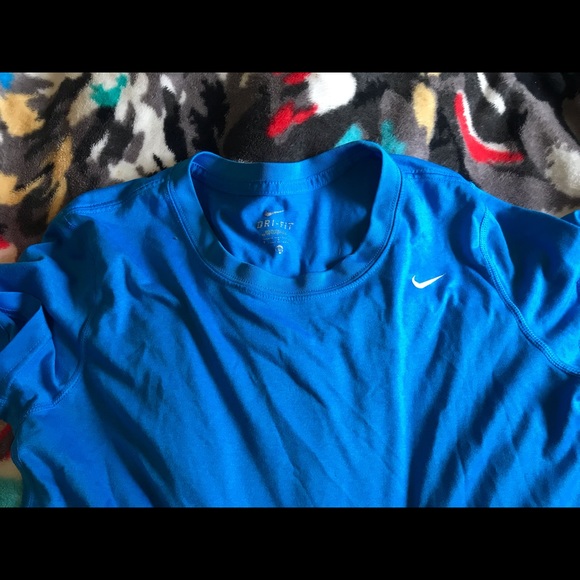 Nike Dri - fit shirt - Picture 1 of 2
